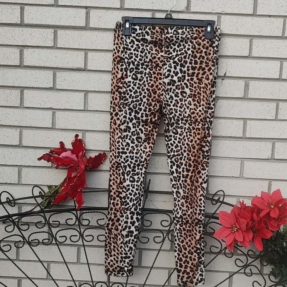 Leopard Leggings - Picture 9 of 10